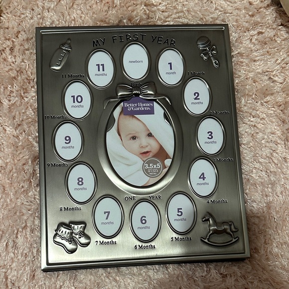 Better Homes And Gardens Silver Baby's First Year Picture Frame - Picture 1 of 1